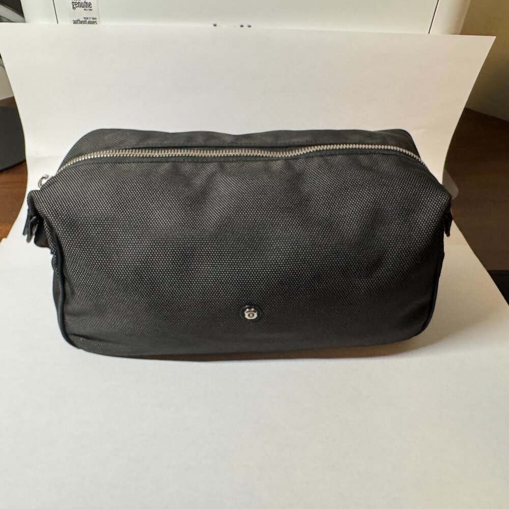 $200 Cole Haan Dopp Toiletry Kit Bag leather accents heavy duty nylon